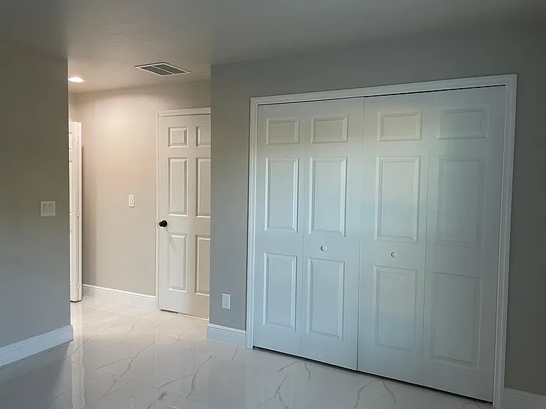 4632 Leonard Blvd S — Photo 10