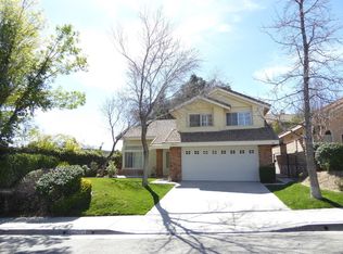 22010 Grovepark Dr, Santa Clarita, CA 91350