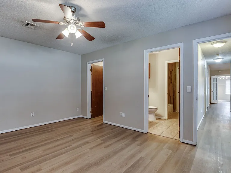 12316 SW 14th St — Photo 28