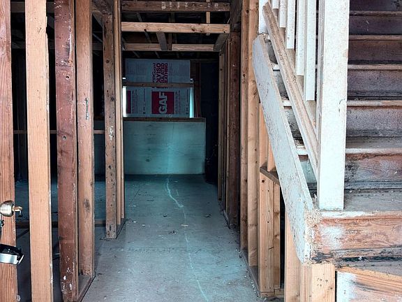 3rd image of 1838 Dunlap Ave APT I
