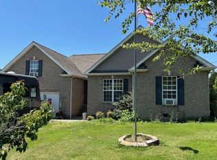436 Rocky Crest Dr, Gallatin, TN 37066