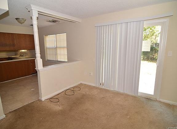 5th image of 8105 Meadowdale Ln