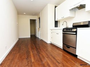 326 E 61st St APT 8, New York, NY 10065