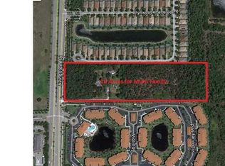 1050 Livingston Rd, Naples, FL 34105