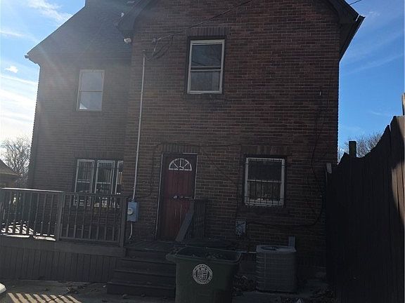 2nd image of 1466 Catalpa Dr