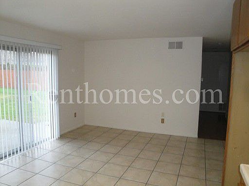 4th image of 10393 Penrod Ln