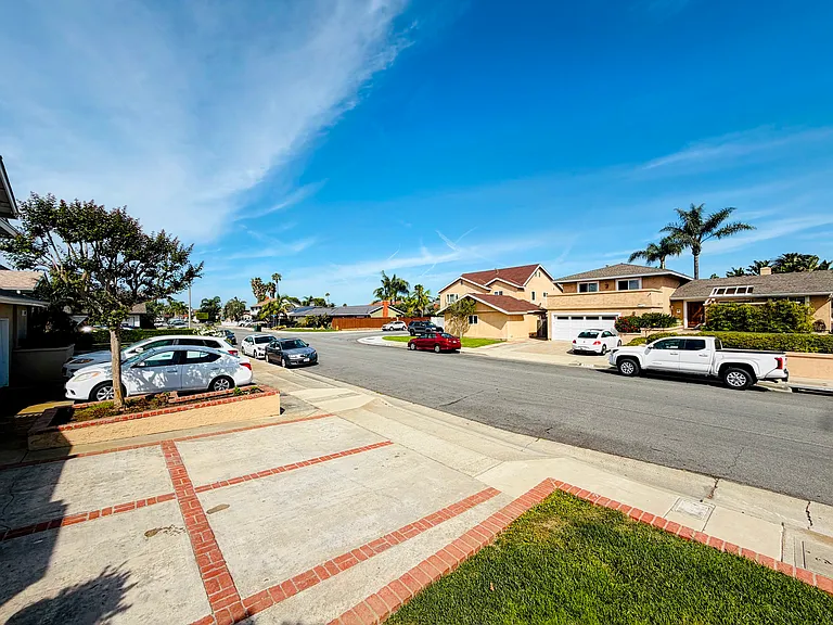 8312 Snowbird Dr — Photo 4