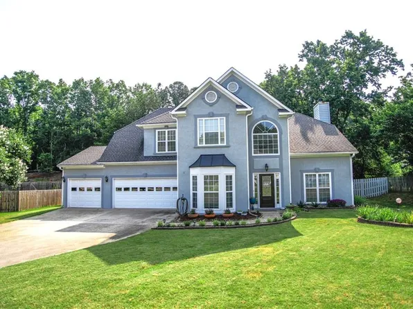 6312 Spring Lake Dr, Flowery Branch, GA 30542