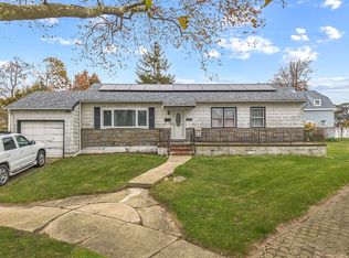 3230 Anchor Dr, Far Rockaway, NY 11691