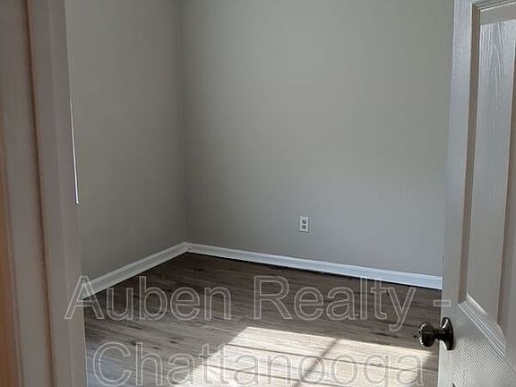 4th image of 906 S Kelley St #B