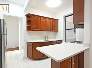 21-62 Crescent St #8A, Astoria, NY 11105
