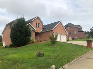 41 Cottonwood Dr, Elkview, WV 25071