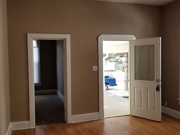2nd image of 2133 Ringgold Ave