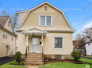 228 S Hickory Ave, Bartlett, IL
