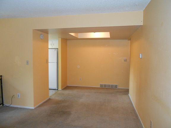 2nd image of 240 W Garden Park