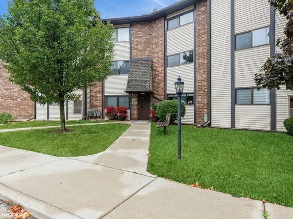 550 Vine Ave APT 206, Highland Park, IL 60035
