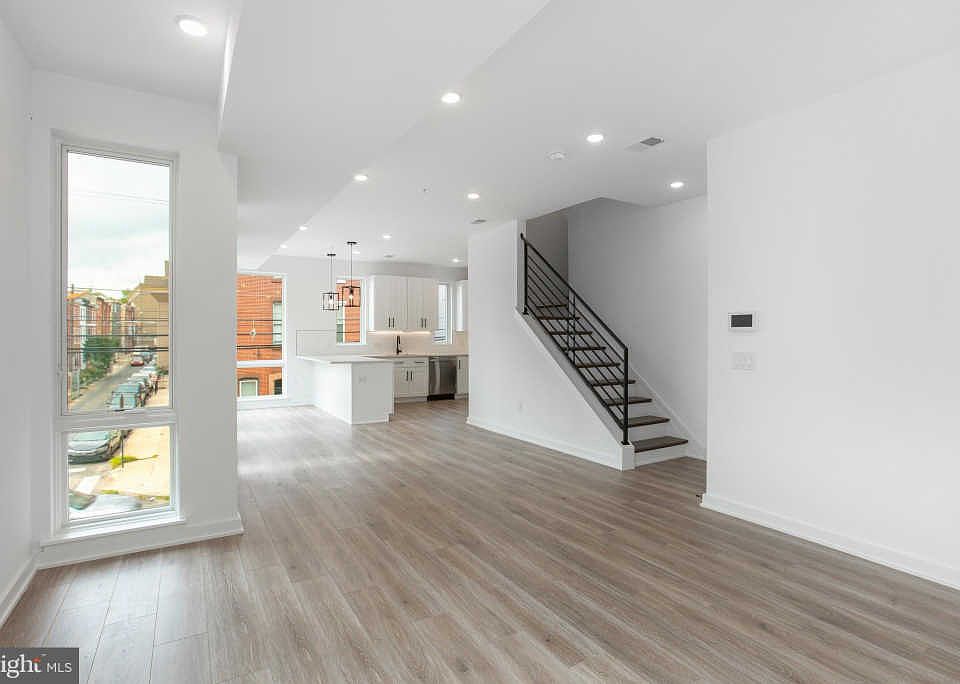 1st image of 719 N 16th St #3