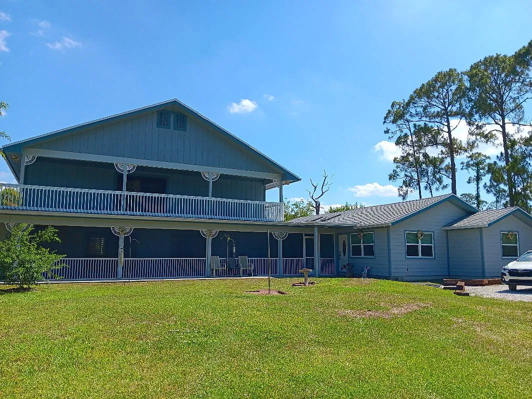 3 bed, 2.5 bath, 2500 sqft, $3,450 — Photo 1