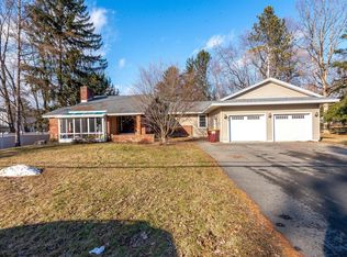 80 Hays Rd, East Greenbush, NY 12061