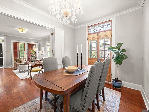 5th image of 8262 Highland Rd