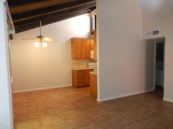 4th image of 2810 E Glenrosa Ave APT 7
