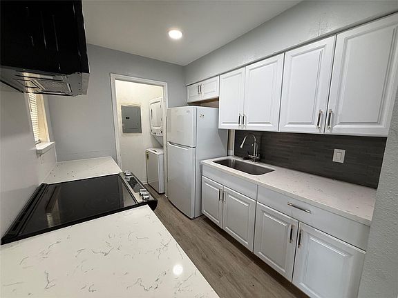 2nd image of 9550 Deering Dr APT 210