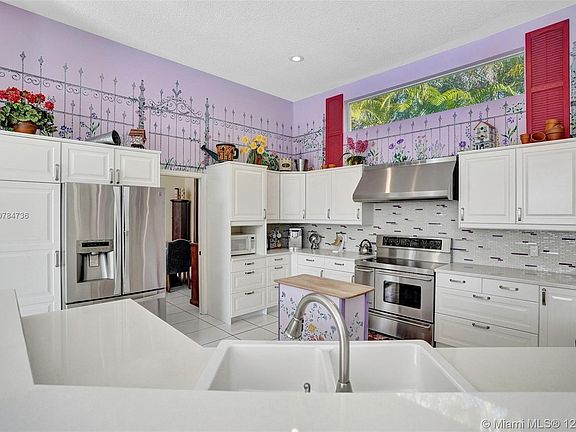 4th image of 1728 NW 126th Dr