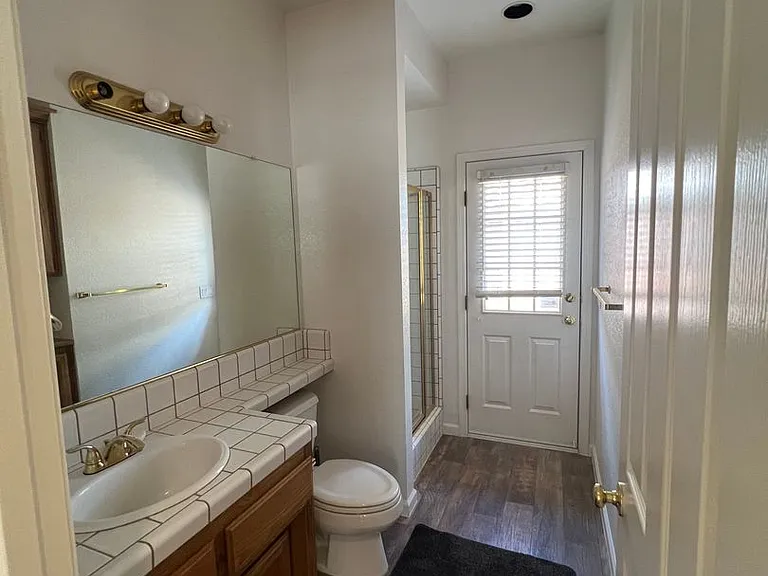 120 Heaton Ct — Photo 8