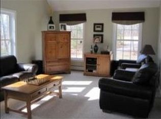 18 Shannon Dr, Nottingham, NH 03290