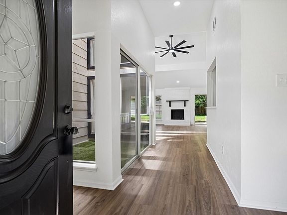 4th image of 19715 Sweet Forest Ln