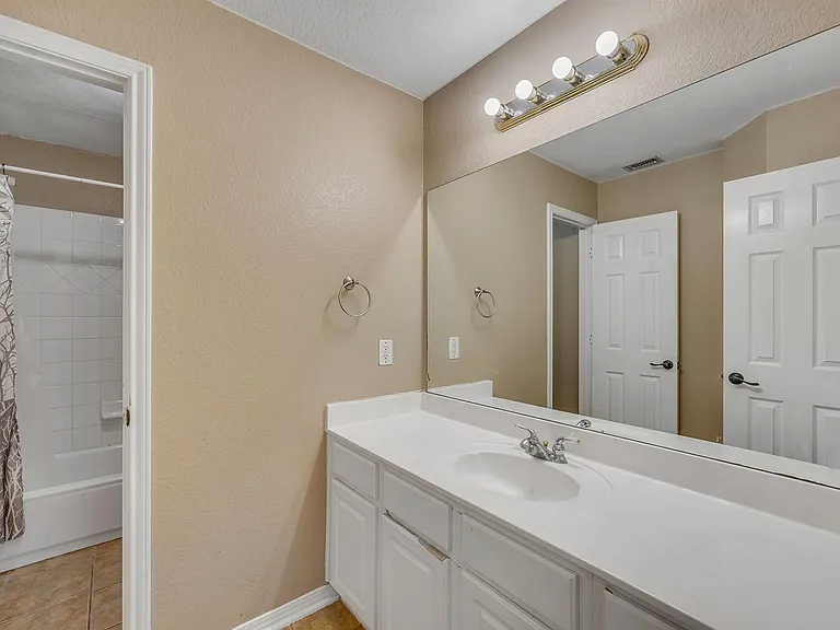 2726 Grimes Ranch Rd — Photo 10
