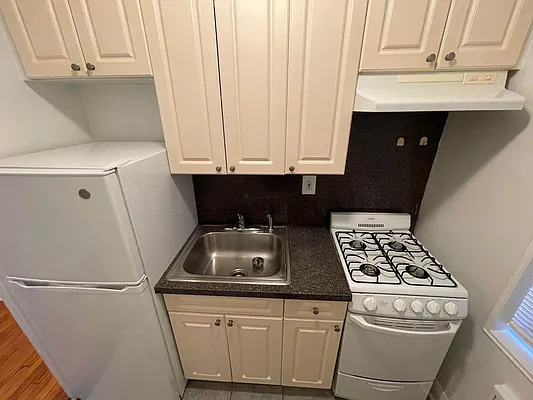 Rented by The Realty Depot | media 4