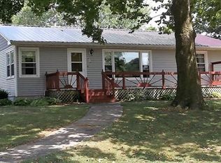 210 N Iowa St, Milton, IA 52570