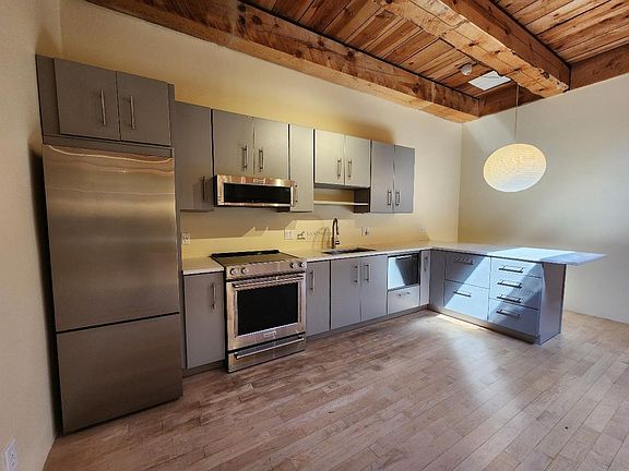 4th image of 749 Alto St #D