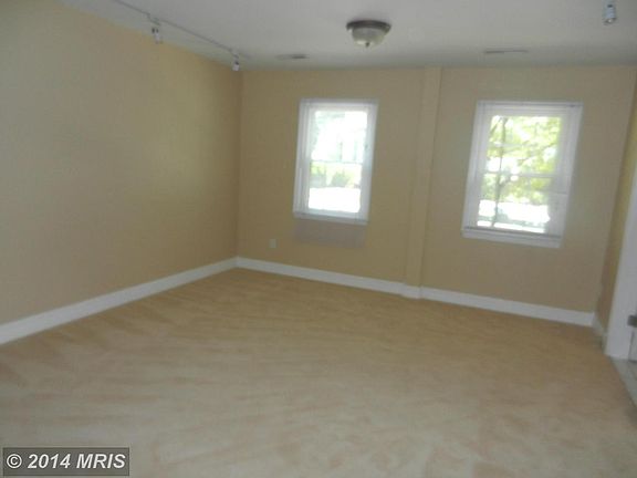 3rd image of 7434 Hallcrest Dr