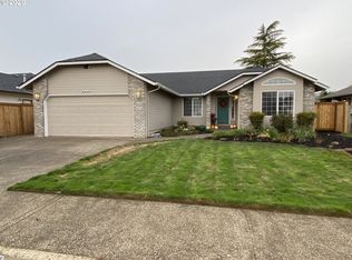 2054 Clark Ave, Cottage Grove, OR 97424