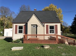 80 S Diamond Mill Rd, New Lebanon, OH 45345