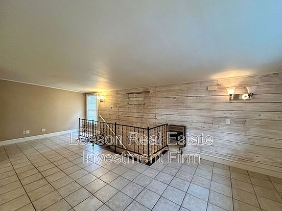 4th image of 1101 College St #2208