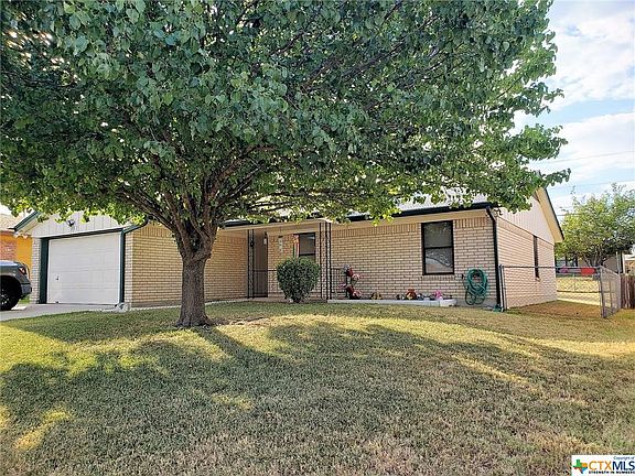 3rd image of 107 Blanket Dr