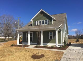 2 Chamberlain Loop, Lexington, VA 24450