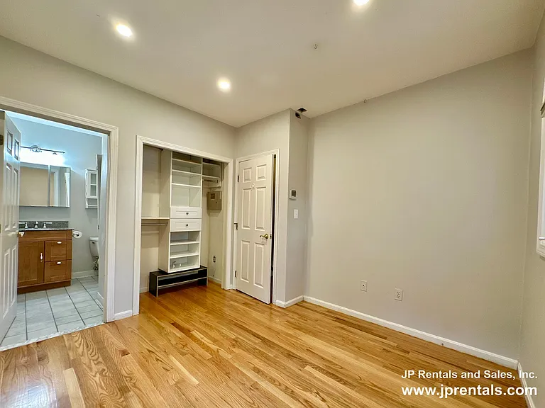 294 Chestnut Ave #1 — Photo 11