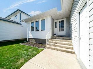 46 E Sage Close SE, Medicine Hat, AB T1B 4H7