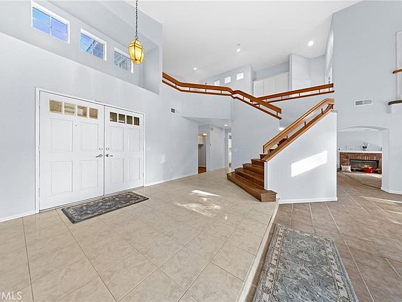 5th image of 32858 Alderbrook Rd