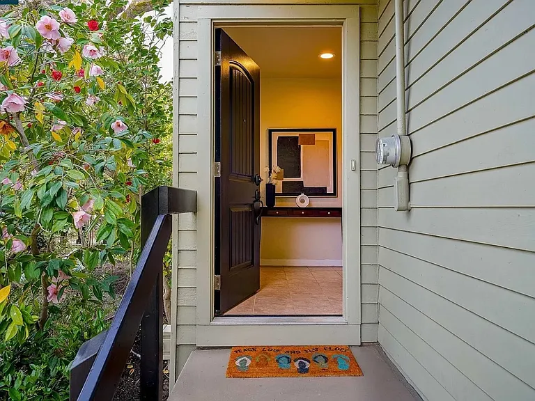 3609 Walnut St — Photo 4