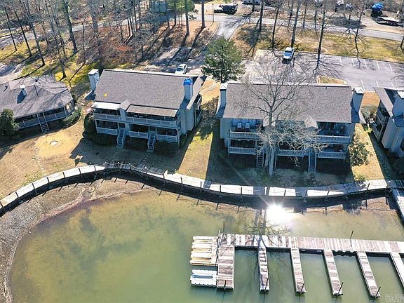 2nd image of 400 Farr Shores Dr APT 9C