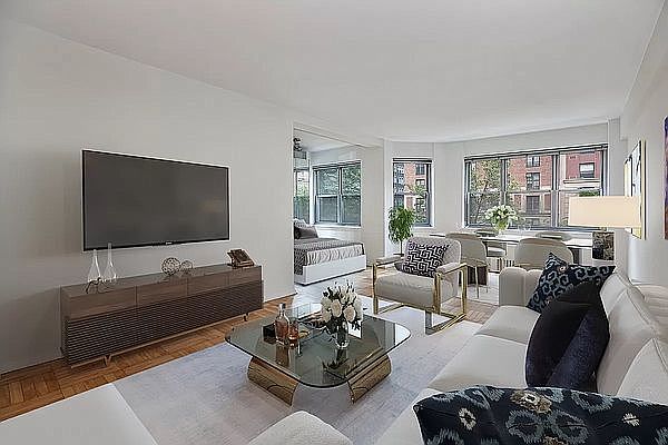 1st image of 80 Park Ave APT 3L
