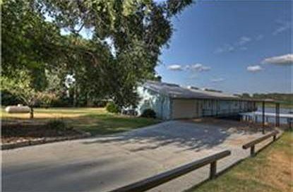 3rd image of 16360 Lochness Dr