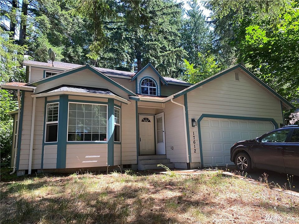 1st image of 17612 Clear Lake Blvd SE