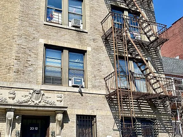 33-12 29th St #1, Astoria, NY 11106