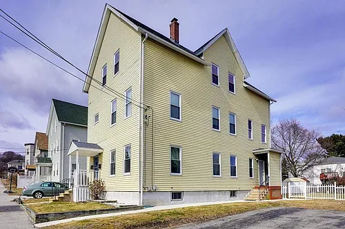 6 Ekman St #III Photo 1